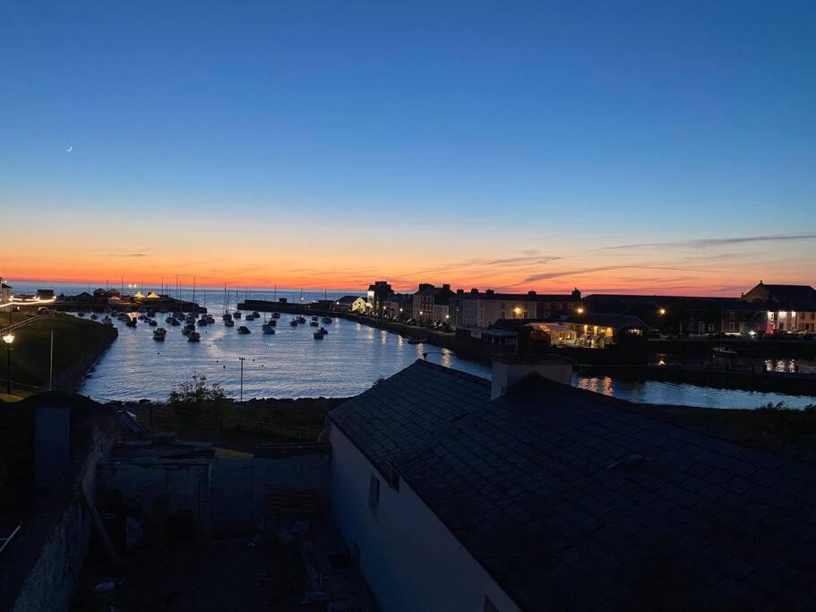 Aberaeron Island House - Panoramic Harbour Views Βίλα Εξωτερικό φωτογραφία