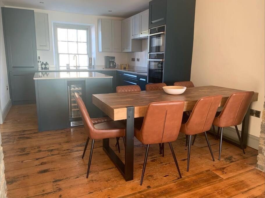 Aberaeron Island House - Panoramic Harbour Views Βίλα Εξωτερικό φωτογραφία